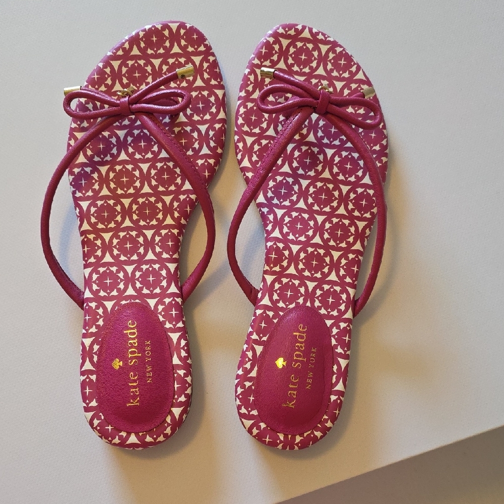 kate spade Pink Patterned Bow-Accent Sandals